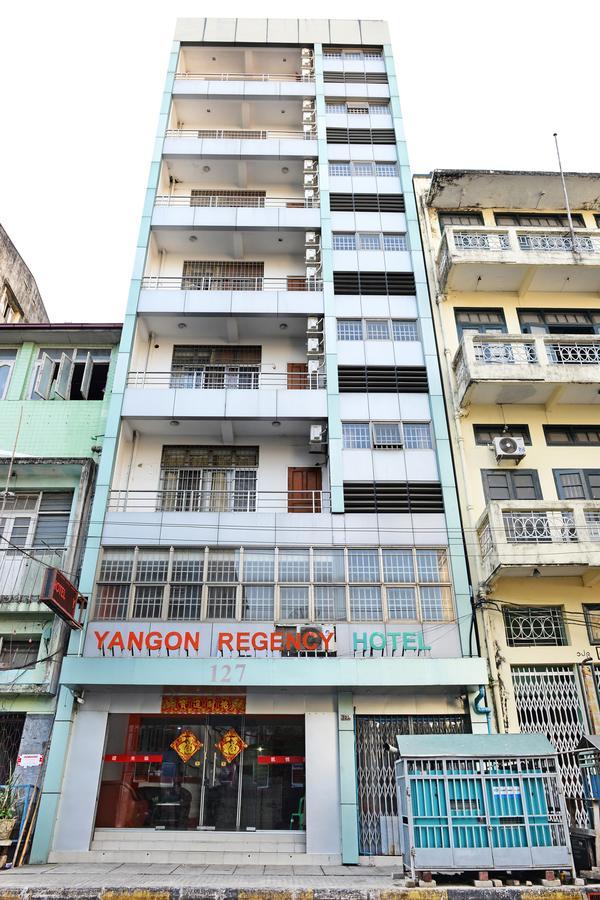 Yangon Regency Hotel Exterior photo